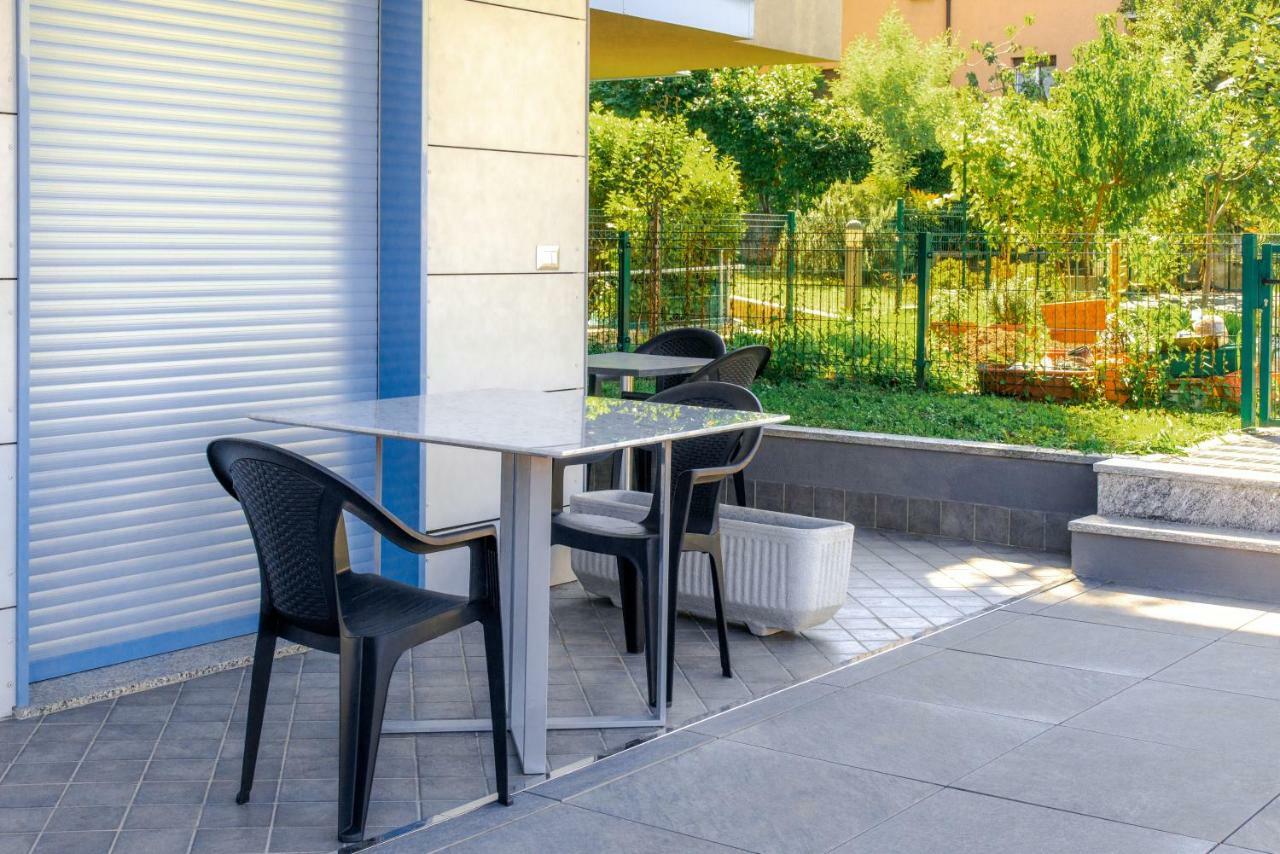 Casa Livio - Rooms And Studios Como Exterior foto