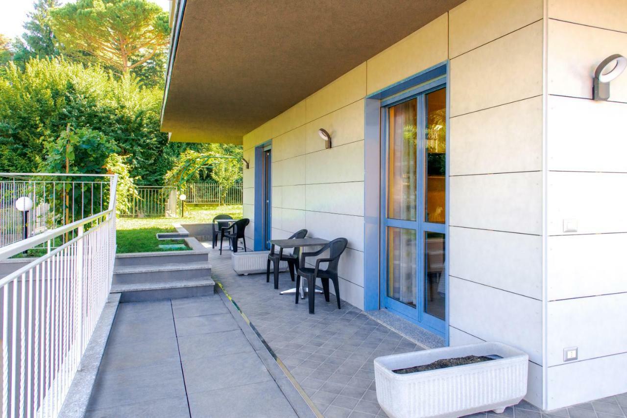 Casa Livio - Rooms And Studios Como Exterior foto